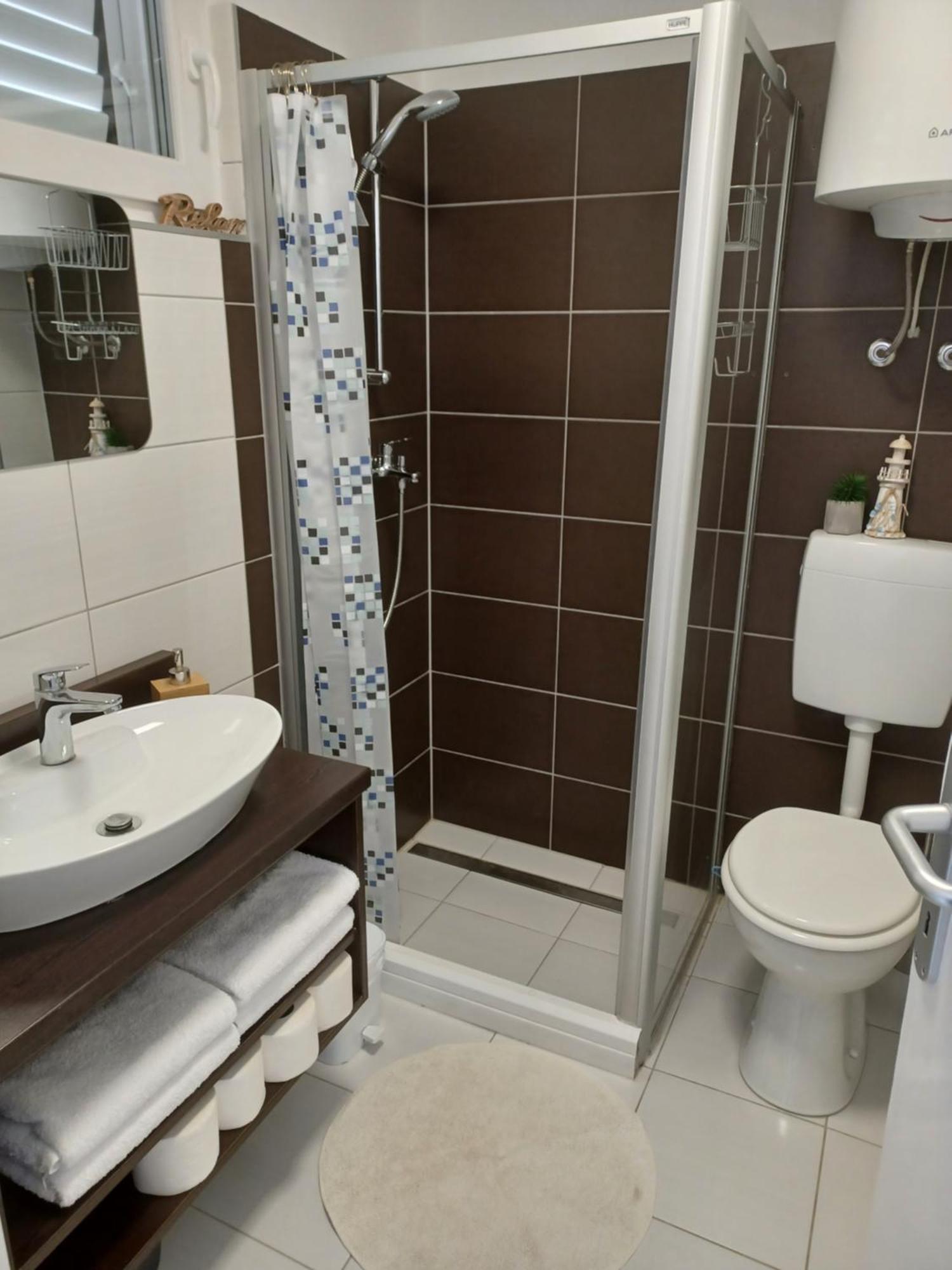 Apartmani Ana - Meka Draga أوبروفاتش المظهر الخارجي الصورة