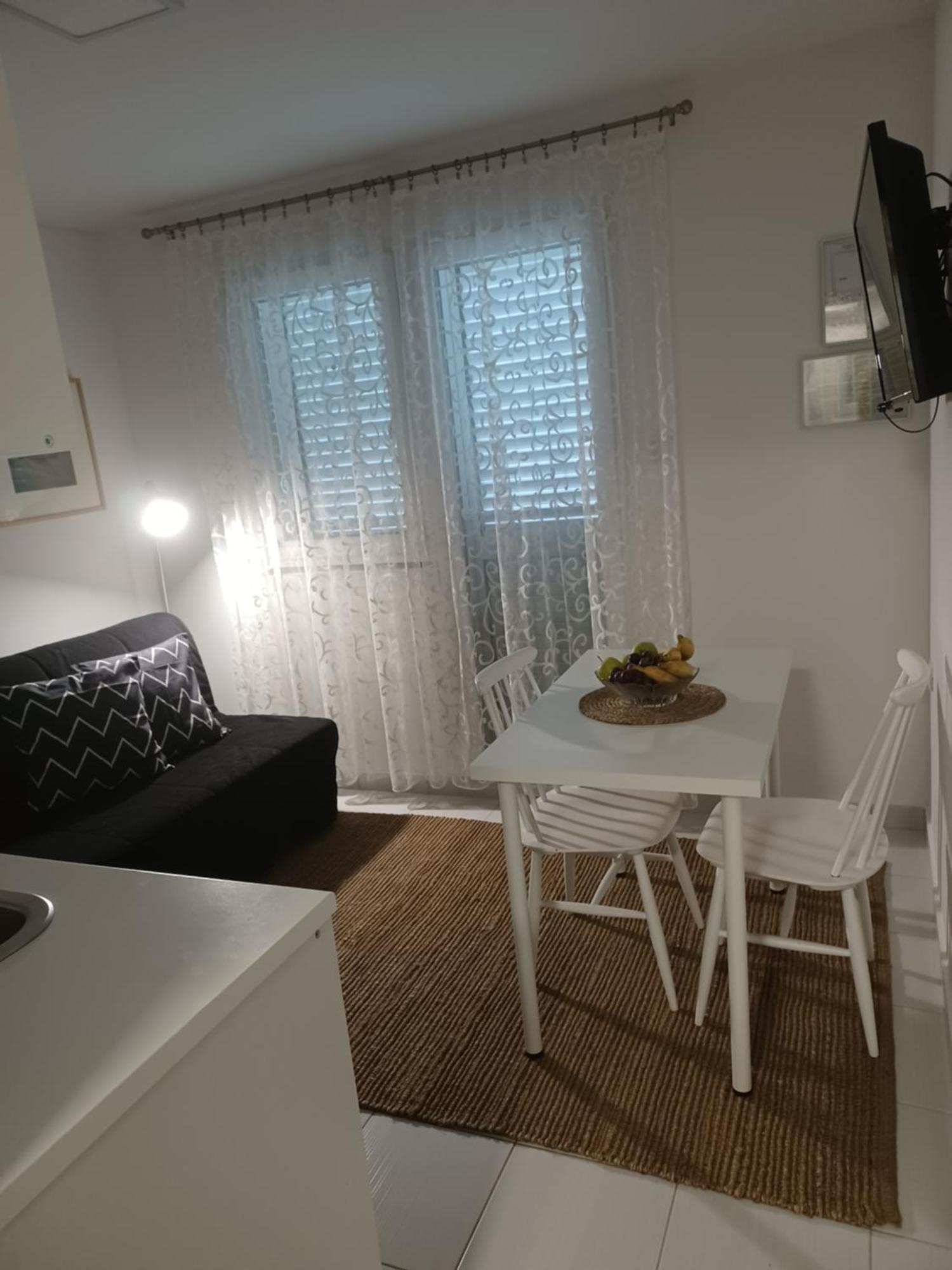 Apartmani Ana - Meka Draga أوبروفاتش المظهر الخارجي الصورة